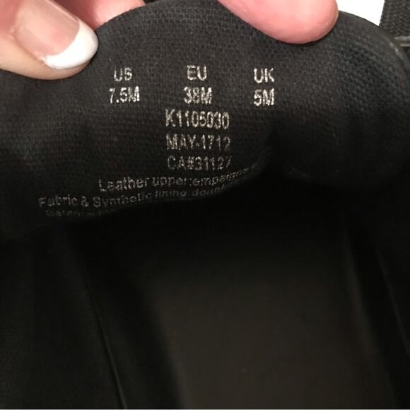 DKNY Banson Black Leather Platform White Logo Letters - Picture 7 of 9